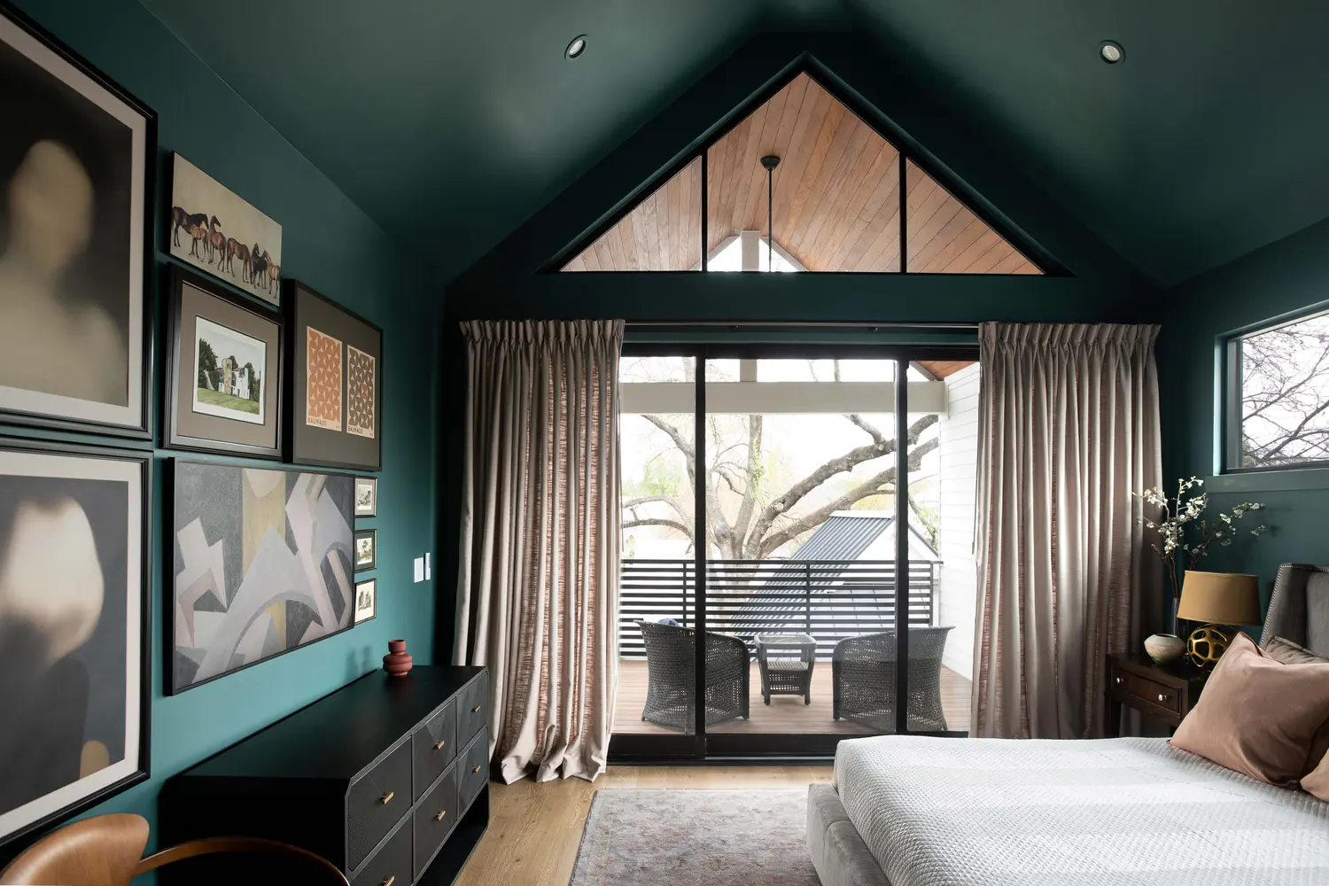 A refined, relaxed interior designed by Studio Palindrome